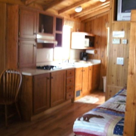 Bend-Sunriver Camping Resort Studio Cabin 6 Экстерьер фото