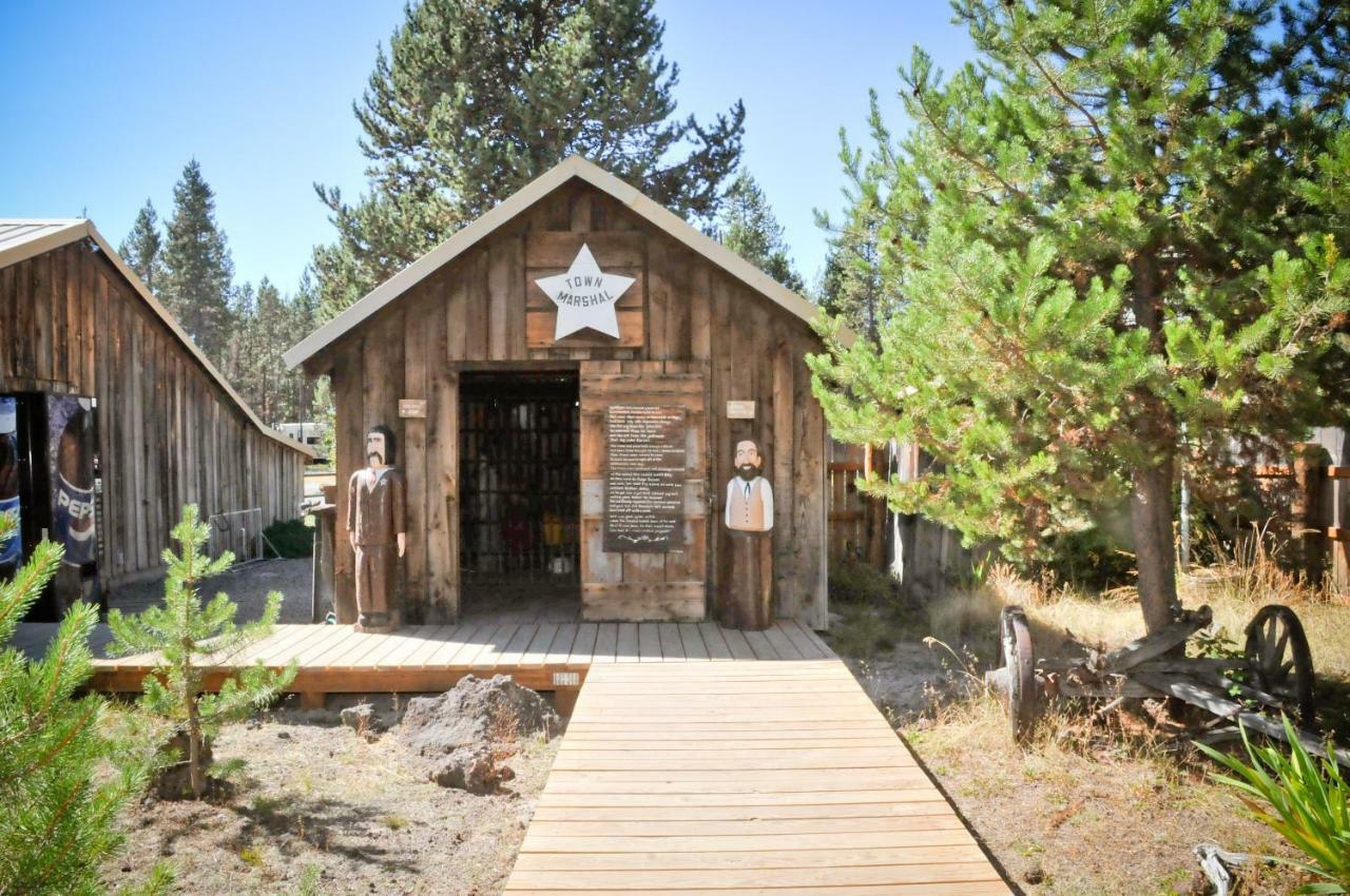 Bend-Sunriver Camping Resort Studio Cabin 6 Экстерьер фото